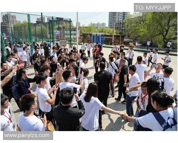 猛龙争锋成焦点热战 新赛季超级对决引爆全场激情